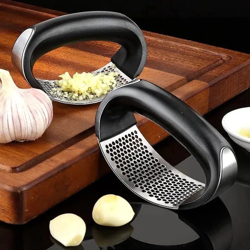 Garlic crusher